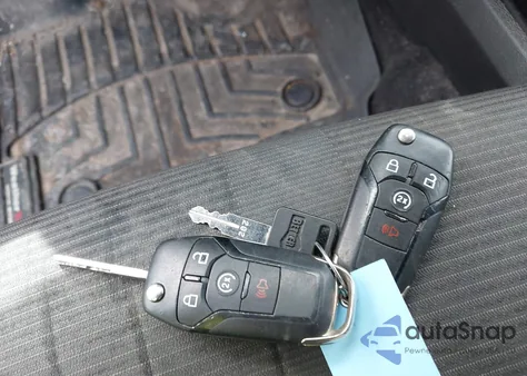 2017 Ford F-150 Xlt из США, поврежденный, VIN 1FTFX1EF7HFA68717